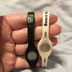 🥰 4/$25 - Energy Bracelets (2)